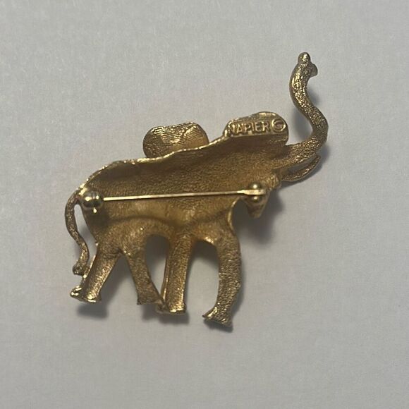 Vintage Napier Good Luck Elephant Brooch Pin Gold Tone Rhinestone - Picture 6 of 7